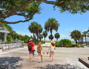 Friends walking around Hilton Head Island during spring break