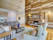 The living room of a luxury vacation rental on Hilton Head Island