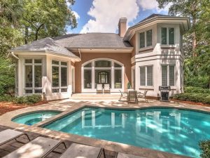 4 Cockle Court Exterior Pool View